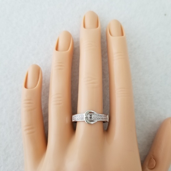 18k Pave Buckle Ring - Picture 7 of 8